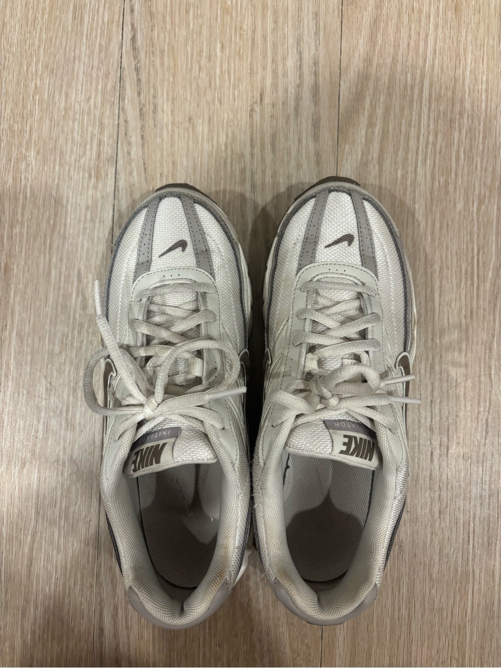 Nike Women's Initiator Retro Sneakers - Picture 3 of 9